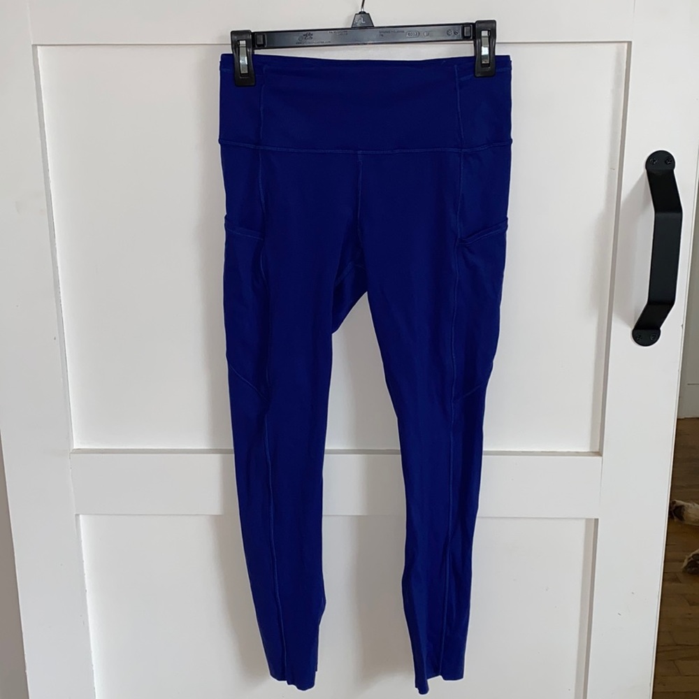 Lululemon Blue fast and free 25”